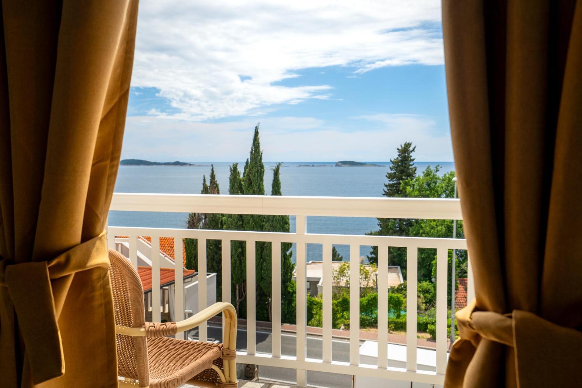 Apartments Villa Silvana Млини Экстерьер фото